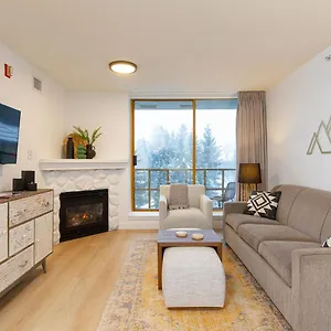  Holiday home Renovated 1bed-1bath In Village With Pool, Hot Tub, And Sauna